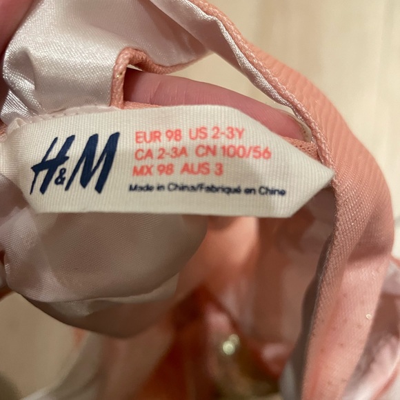 H&M toddler dress in pink and gold - Picture 4 of 4